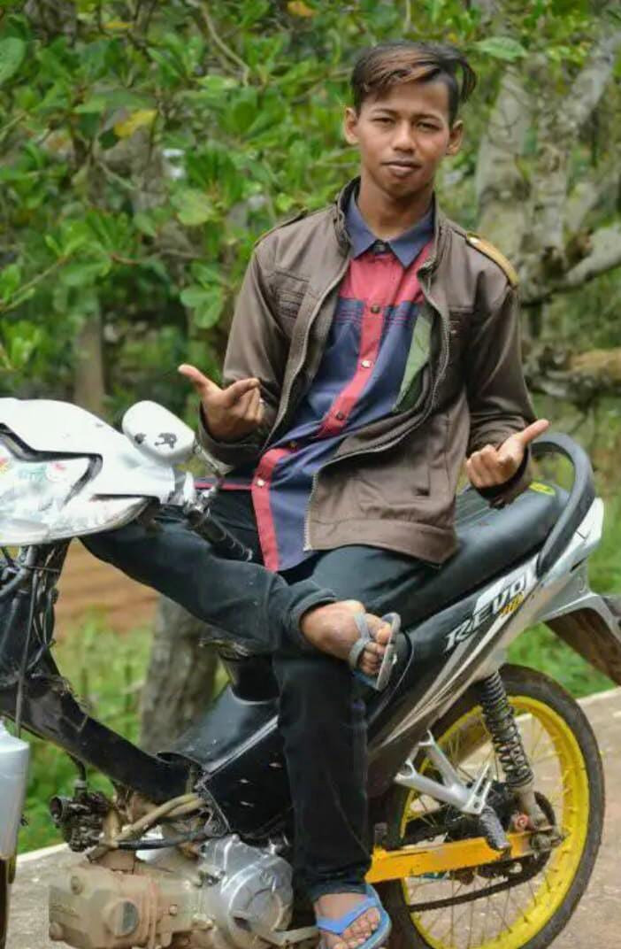 $rows[judul]